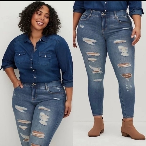 Torrid Distressed Blue Bombshell Skinny Jeans 26 - Picture 1 of 14